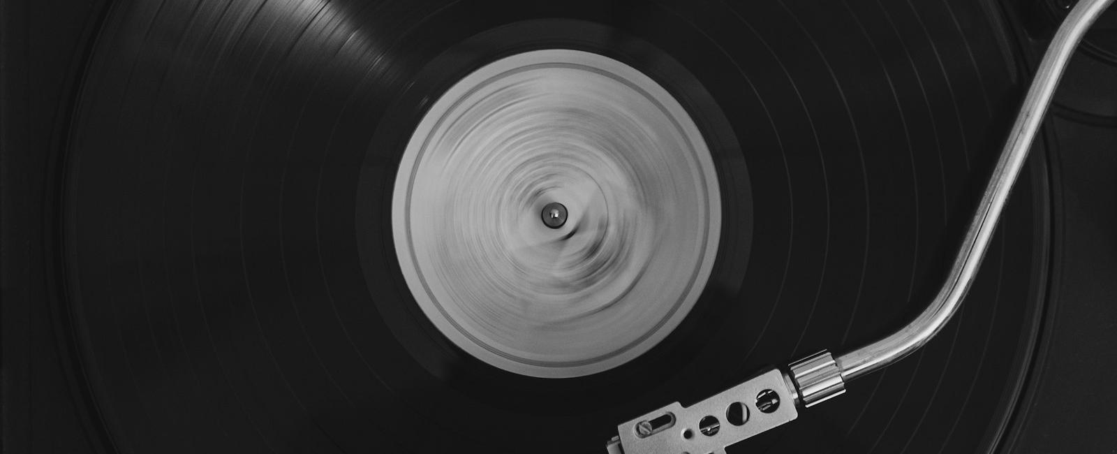 Colores Santos (azote con música simultánea)